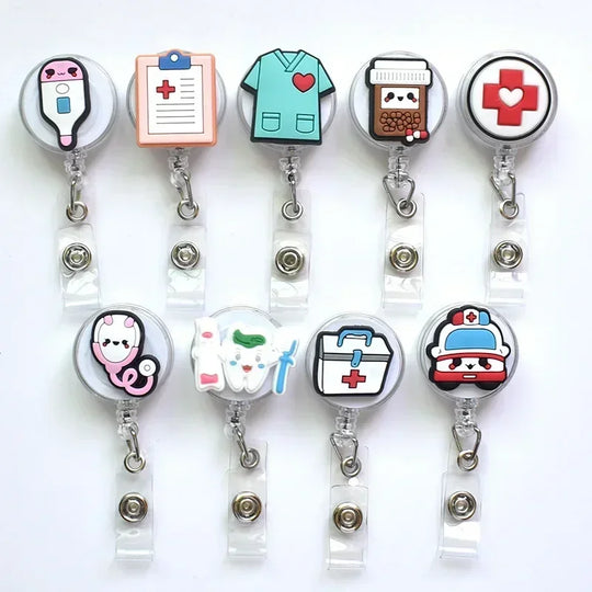 Porta Tarjeta / Gafete de trabajo, carretes de insignia retráctiles de dibujos animados.